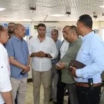 جولة مفاجئة لمحافظ السويس في حي عتاقة
