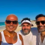 شيكو ينشر لقطات من إجازته الصيفية مع عمرو دياب وأمير طعيمة